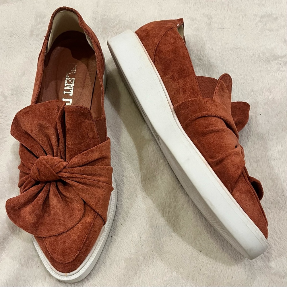 Anthro Silent D Daces Pointed Toe Bow Loafers Gem